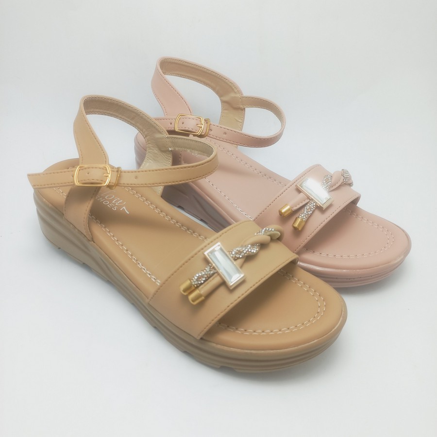 WOMEN SANDALS